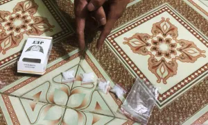 Nhóm thiếu niên buôn ma túy ở ven TP HCM bị bắt Nhóm thiếu niên buôn ma túy ở ven TP HCM bị bắt