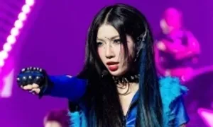 LyHan - 'cỗ máy nhảy' tại Em xinh say hi LyHan - 'cỗ máy nhảy' tại Em xinh say hi