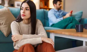 Kiệt sức vì chăm chồng Kiệt sức vì chăm chồng