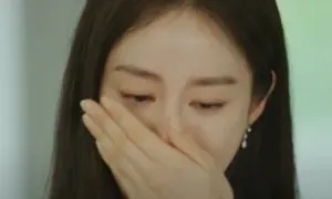 Kim Tae Hee khóc vì những vất vả khi làm mẹ Kim Tae Hee khóc vì những vất vả khi làm mẹ
