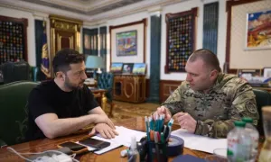 Cuộc tranh đấu giữa hai cơ quan quyền lực hàng đầu Ukraine